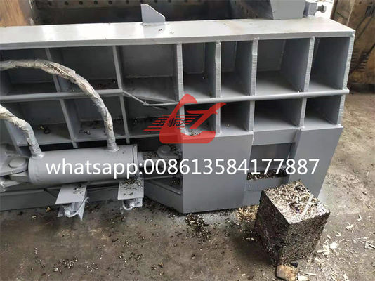 Presse à balles hydraulique pour déchets métalliques de 200 tonnes avec contrôle PLC